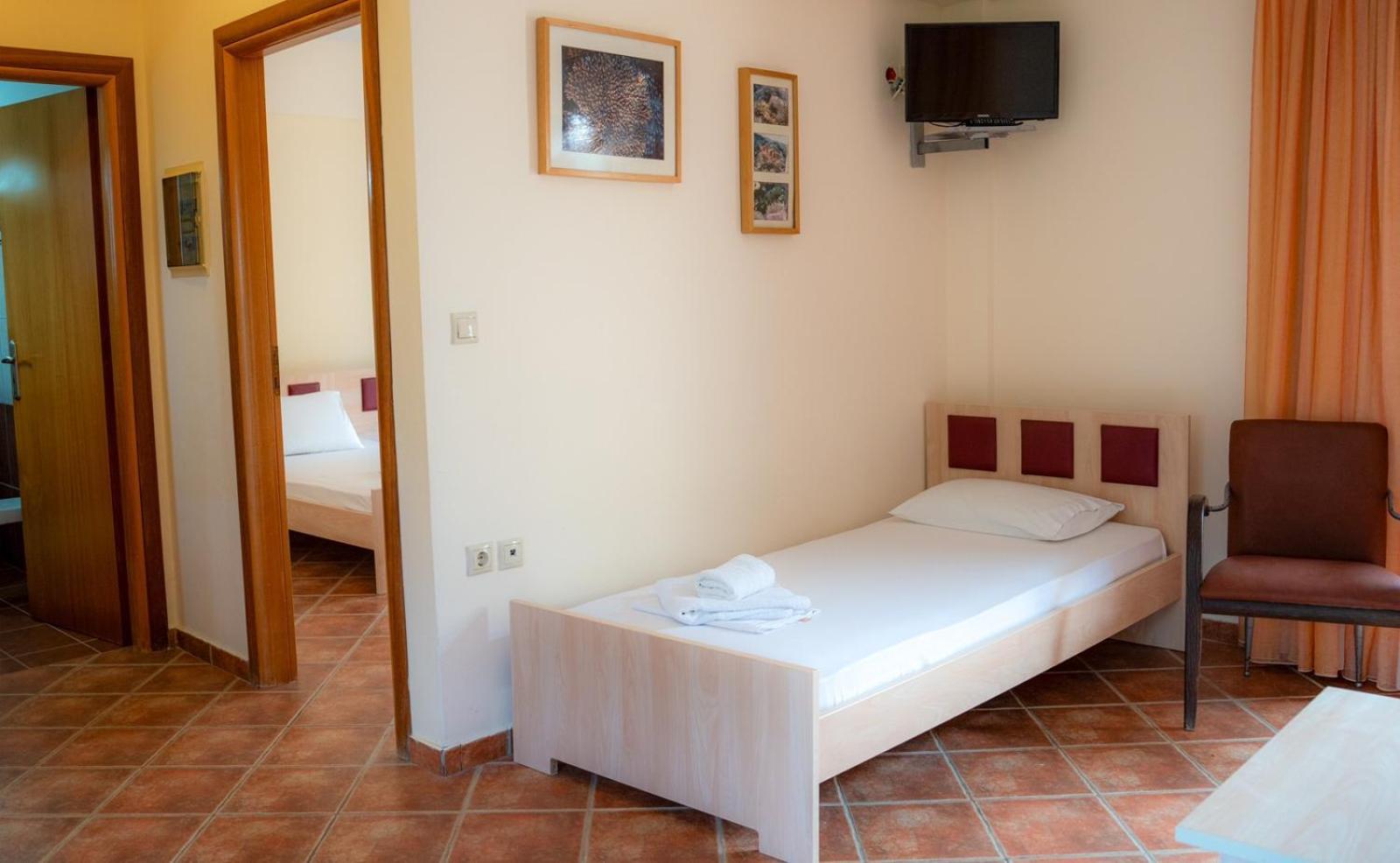 Coralli Hotel Perdika  Ngoại thất bức ảnh