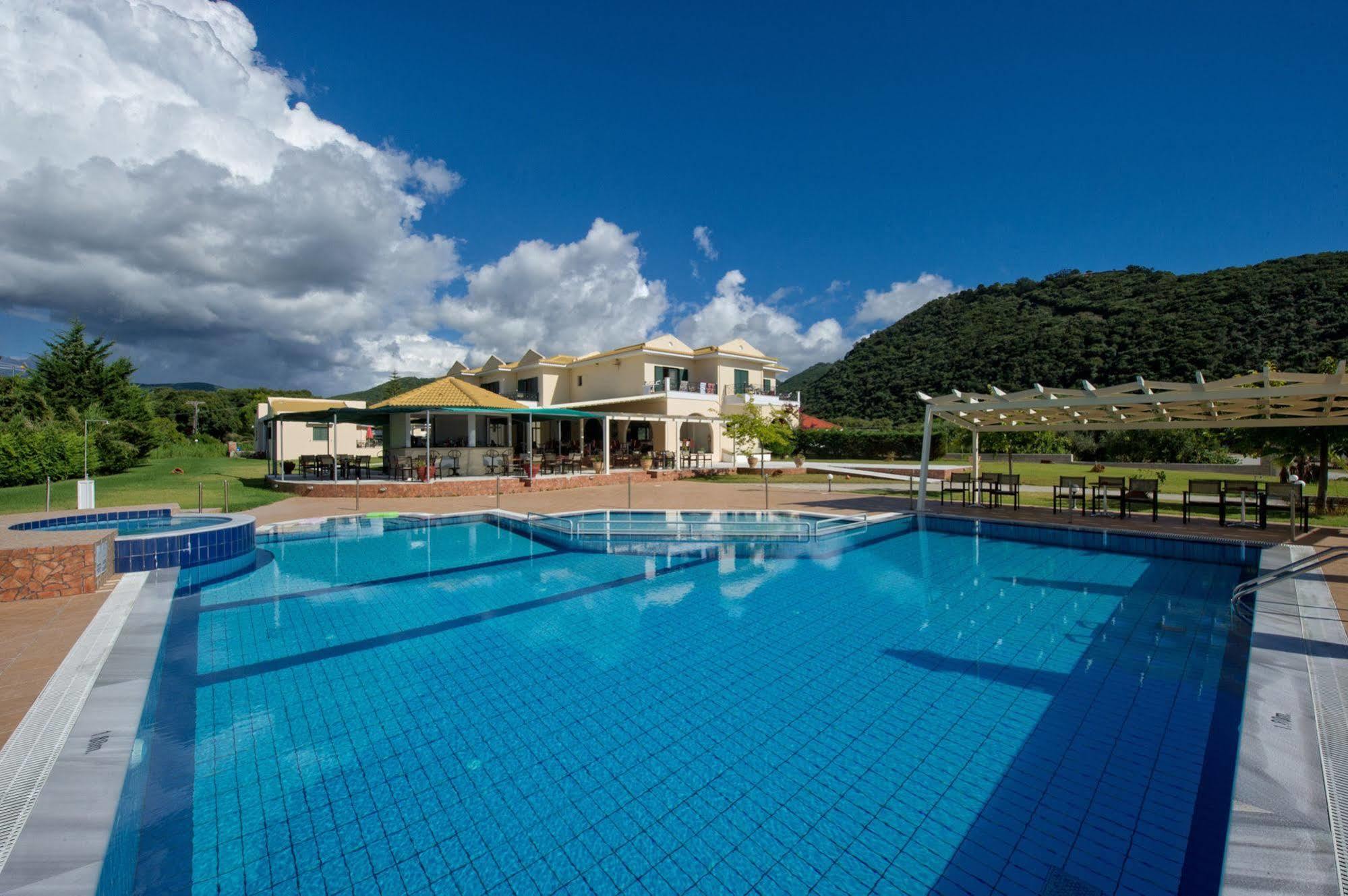Coralli Hotel Perdika  Ngoại thất bức ảnh